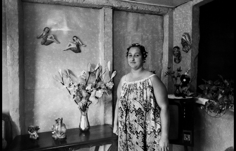 Serie Realidades. Caibarién y Remedios. Villa Clara, 1985. Impresión en plata sobre gelatina. © Abigail García. Cortesía de la artista.